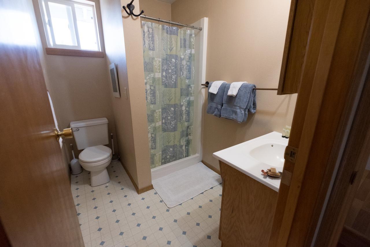 Bay Avenue Inn Homer Bagian luar foto
